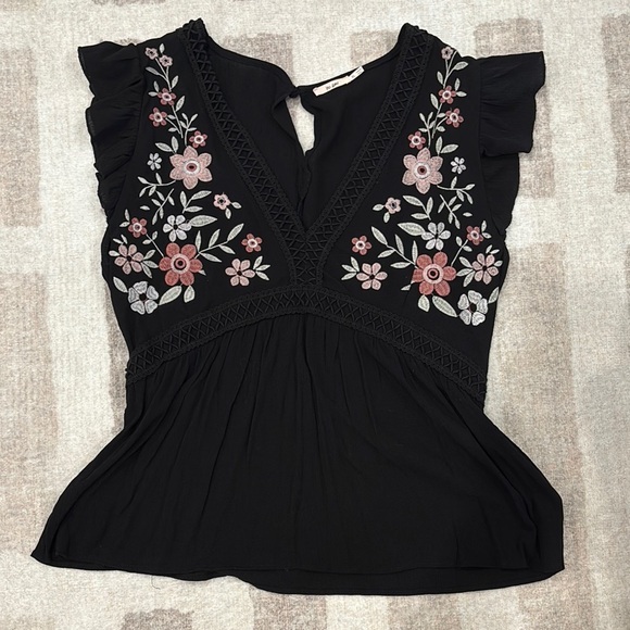 Francesca's Collections Tops - Floral Embroidered Black Top